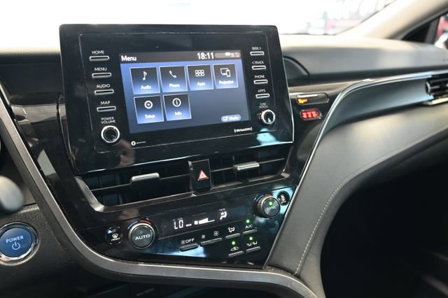 Used 2021 Toyota Camry LE FWD image 15