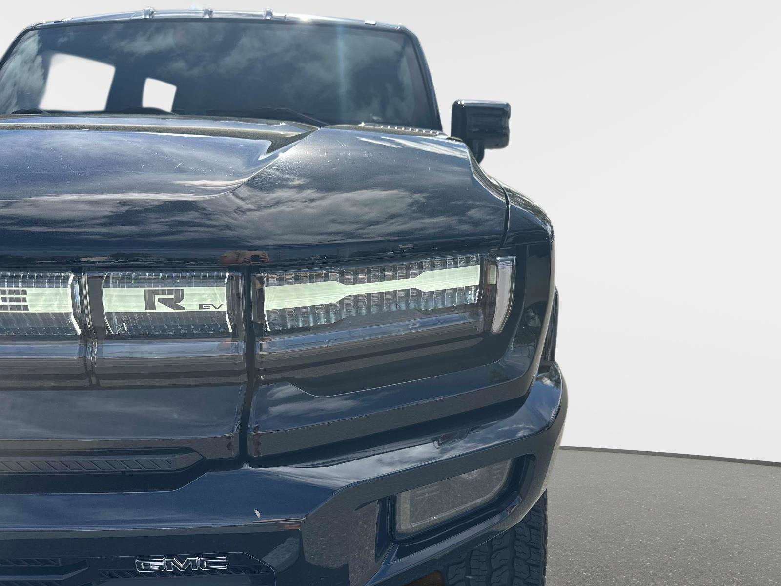 Used 2025 GMC Hummer EV 2X image 9
