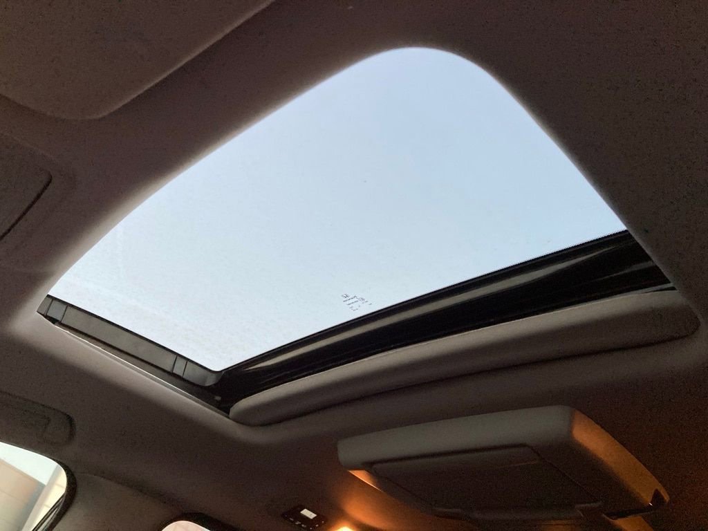 Used 2023 Honda Odyssey Elite image 16