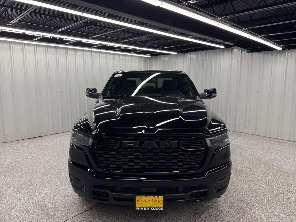 New 2026 RAM 1500 4x4 Crew Cab image 3