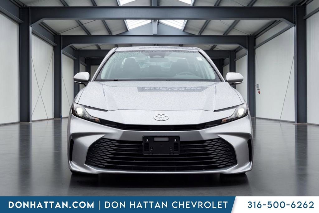 Used 2025 Toyota Camry LE FWD image 25