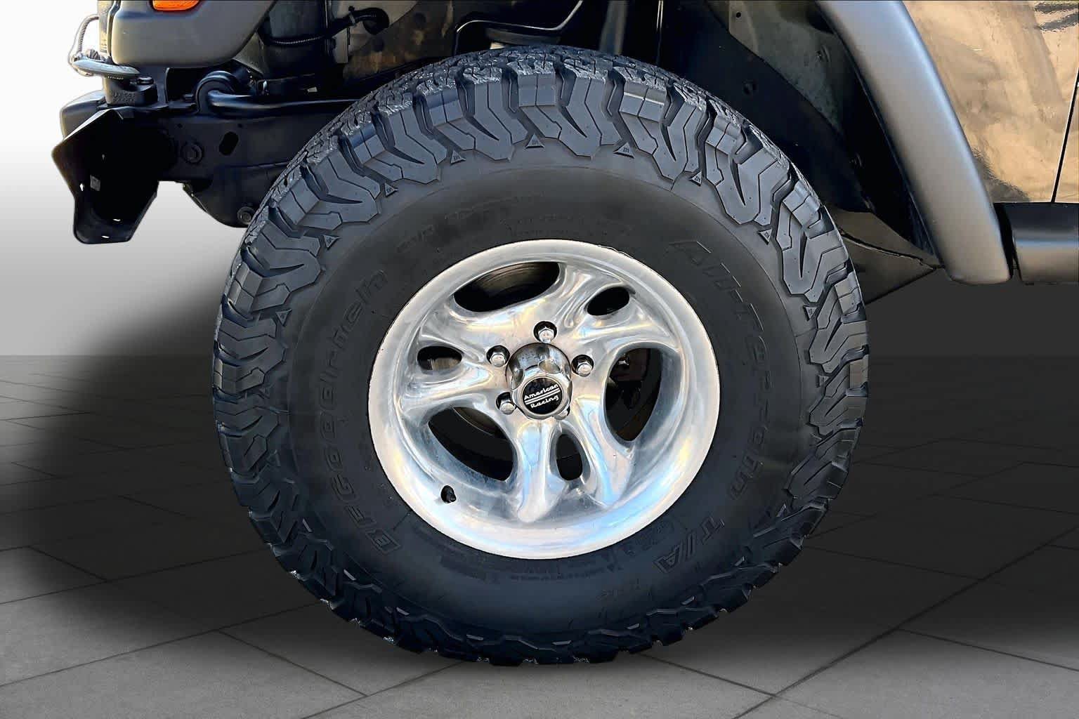 Used 2003 Jeep Wrangler X AWD/4WD image 10