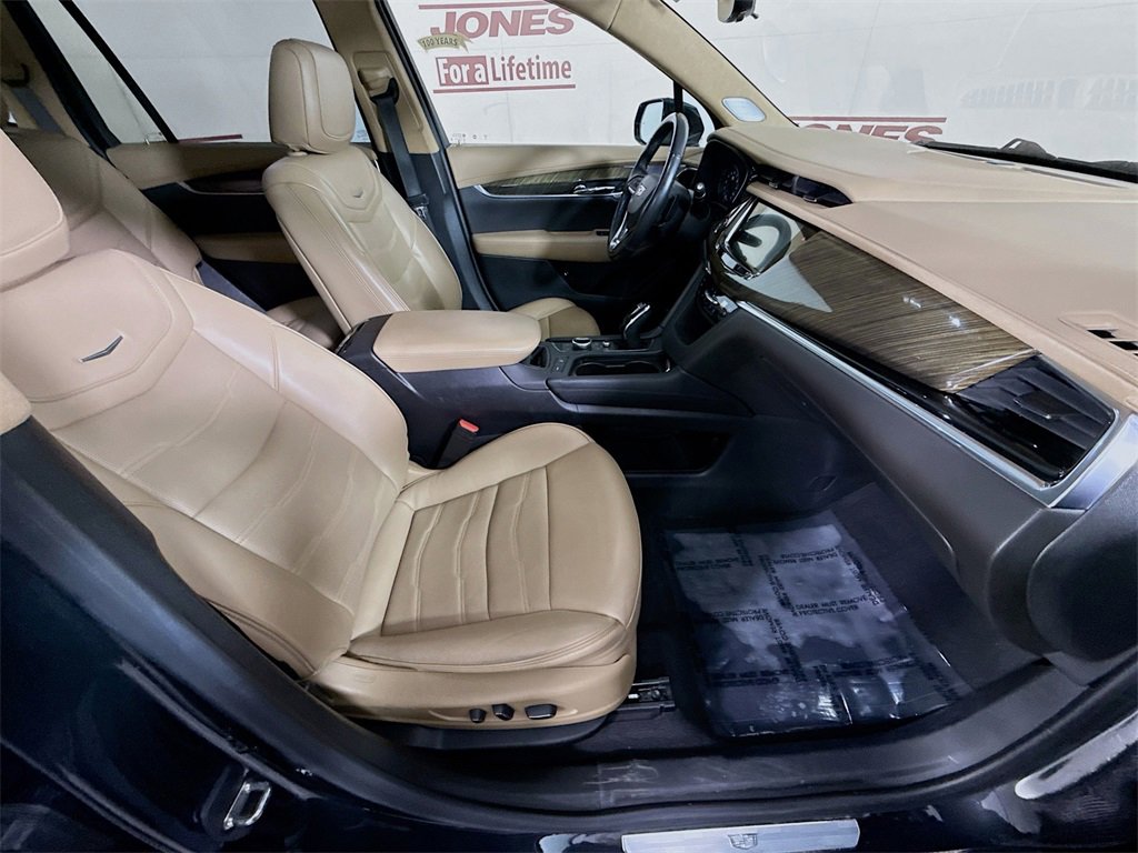 Used 2020 Cadillac XT6 Premium Luxury w/ Platinum Package image 32