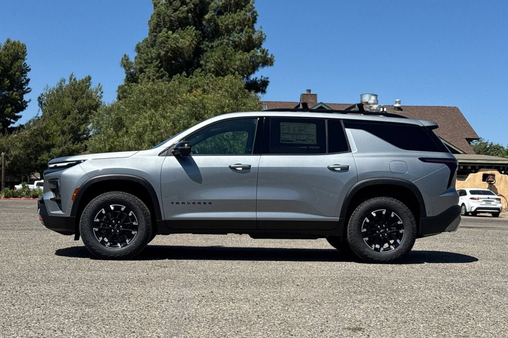 New 2026 Chevrolet Traverse Z71 w/ Enhanced Driving Package AWD/4WD image 7