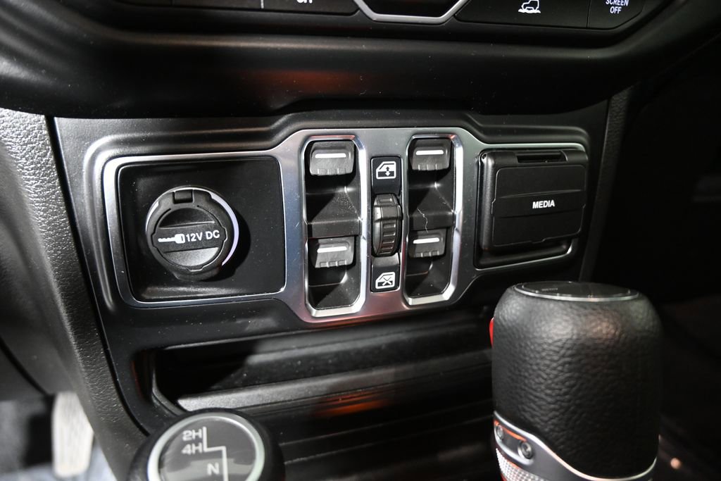 Used 2023 Jeep Gladiator Sport image 30