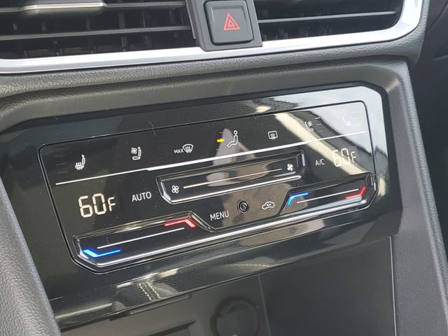 New 2025 Volkswagen Taos SEL image 22