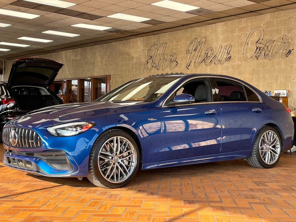 Used 2023 Mercedes-Benz C 43 AMG 4MATIC Sedan image 4