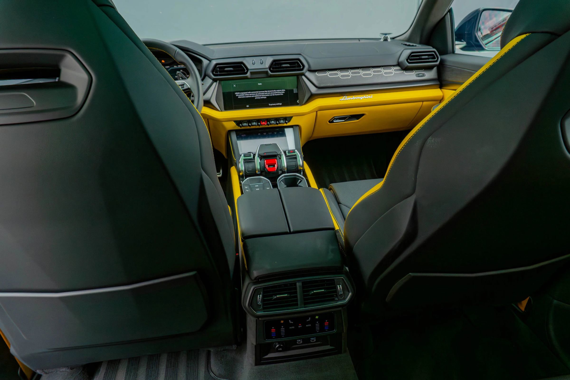 Used 2025 Lamborghini Urus SE image 72