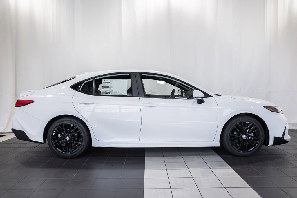 New 2026 Toyota Camry SE image 3