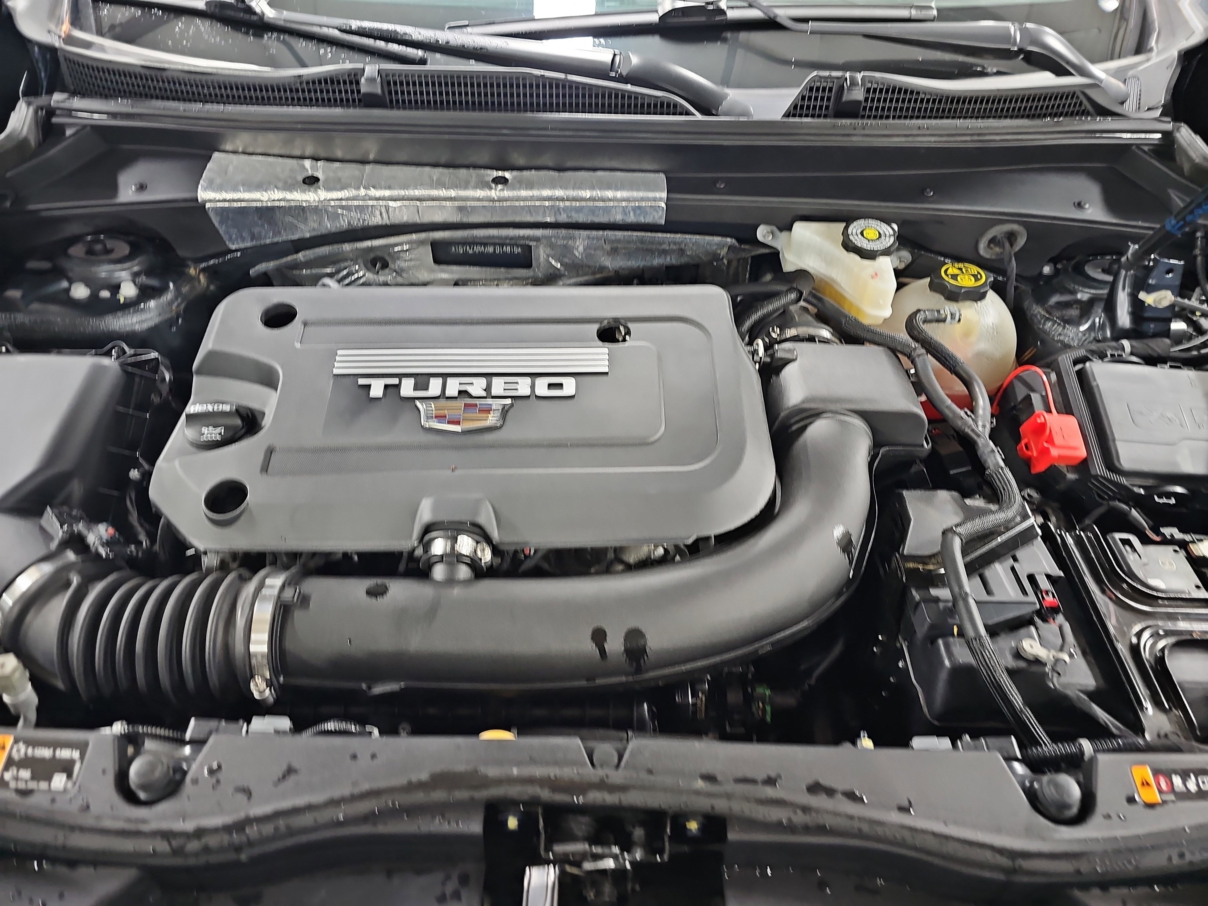 Used 2021 Cadillac XT4 Luxury w/ Cold Weather Package image 31
