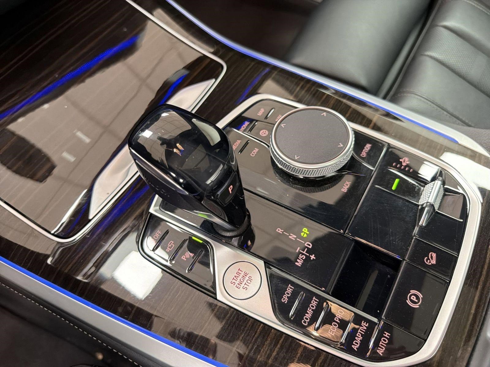 Used 2021 BMW X5 xDrive40i w/ Premium Package image 14