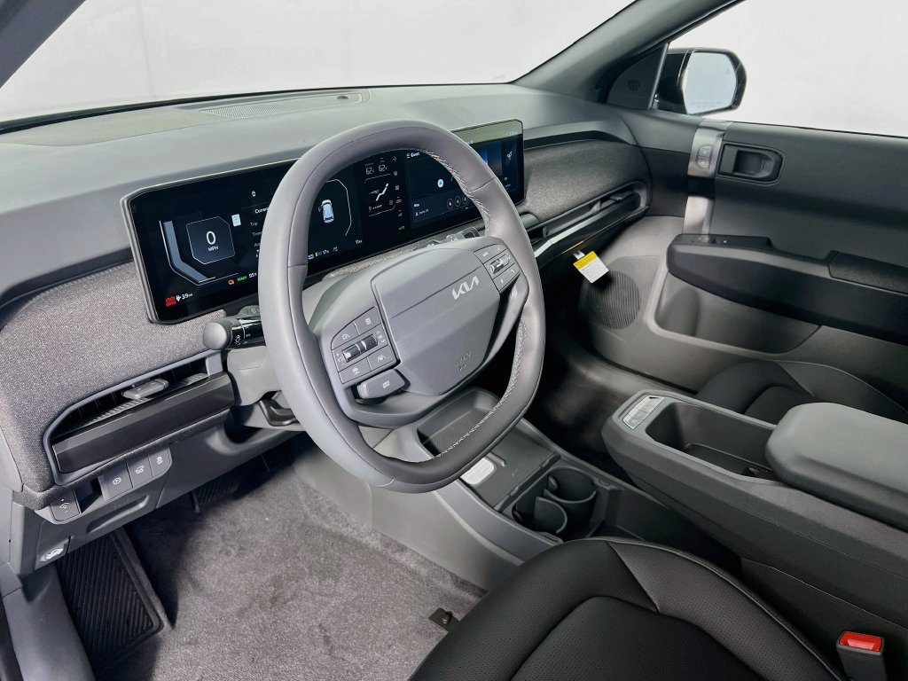 New 2027 Kia EV3 Land AWD/4WD image 9