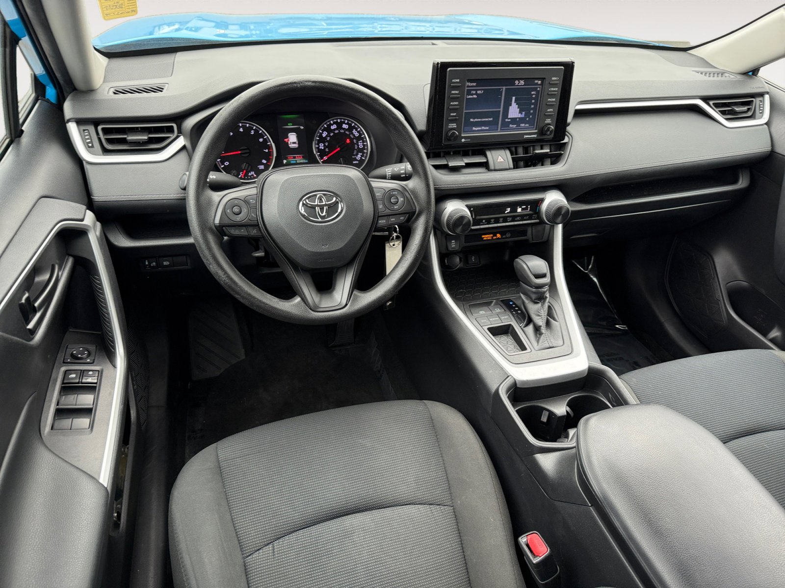 Used 2021 Toyota RAV4 LE image 15