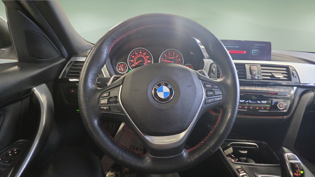 Used 2018 BMW 330i xDrive Sedan w/ Convenience Package AWD/4WD image 23