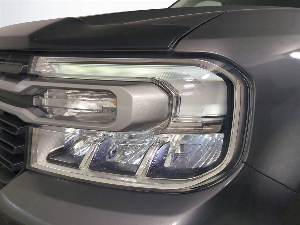 Used 2022 Ford Maverick Lariat w/ Lariat Luxury Package image 10