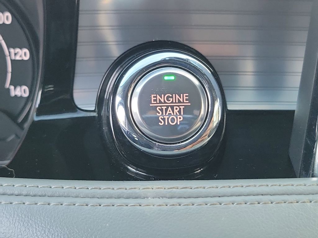 Used 2020 Lincoln Corsair Reserve image 13