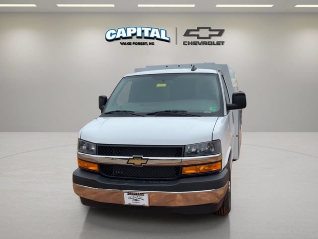 New 2025 Chevrolet Express 3500 w/ Power Convenience Package RWD image 8