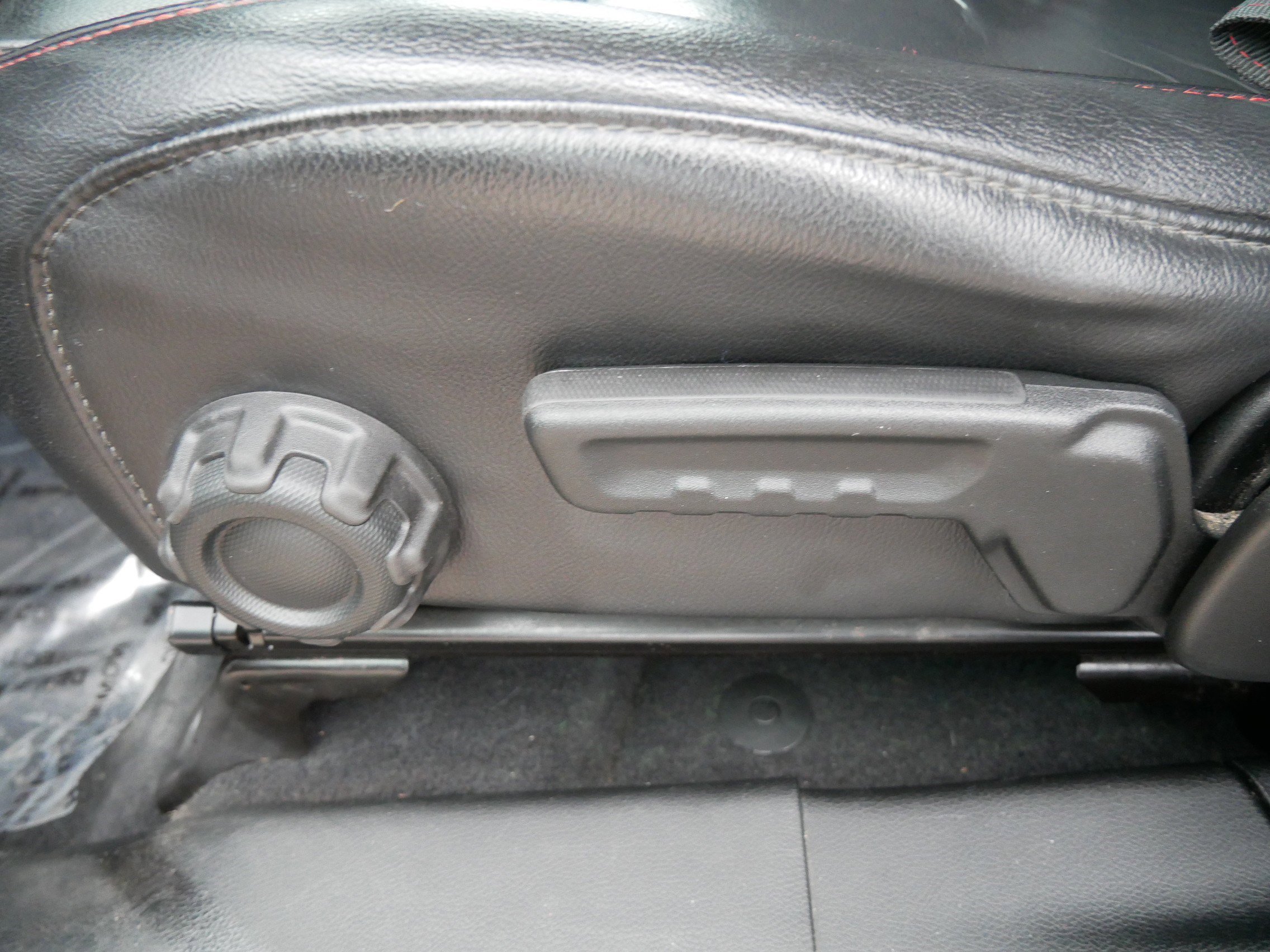 Used 2018 Jeep Wrangler Unlimited Rubicon w/ Cold Weather Group image 19