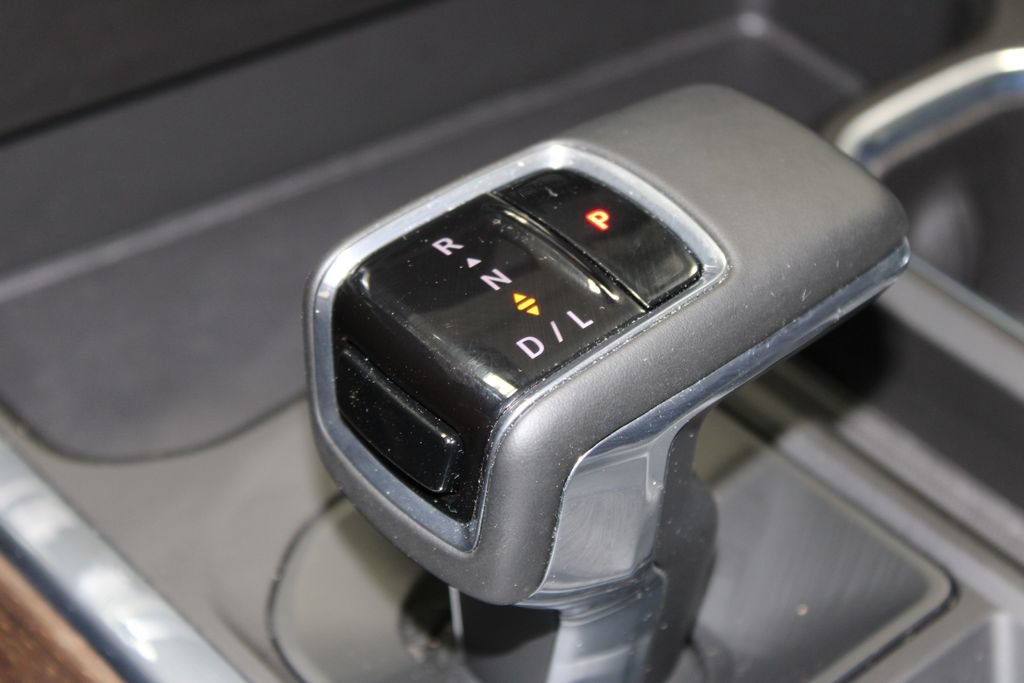 Used 2025 Chevrolet Silverado 1500 High Country AWD/4WD image 48