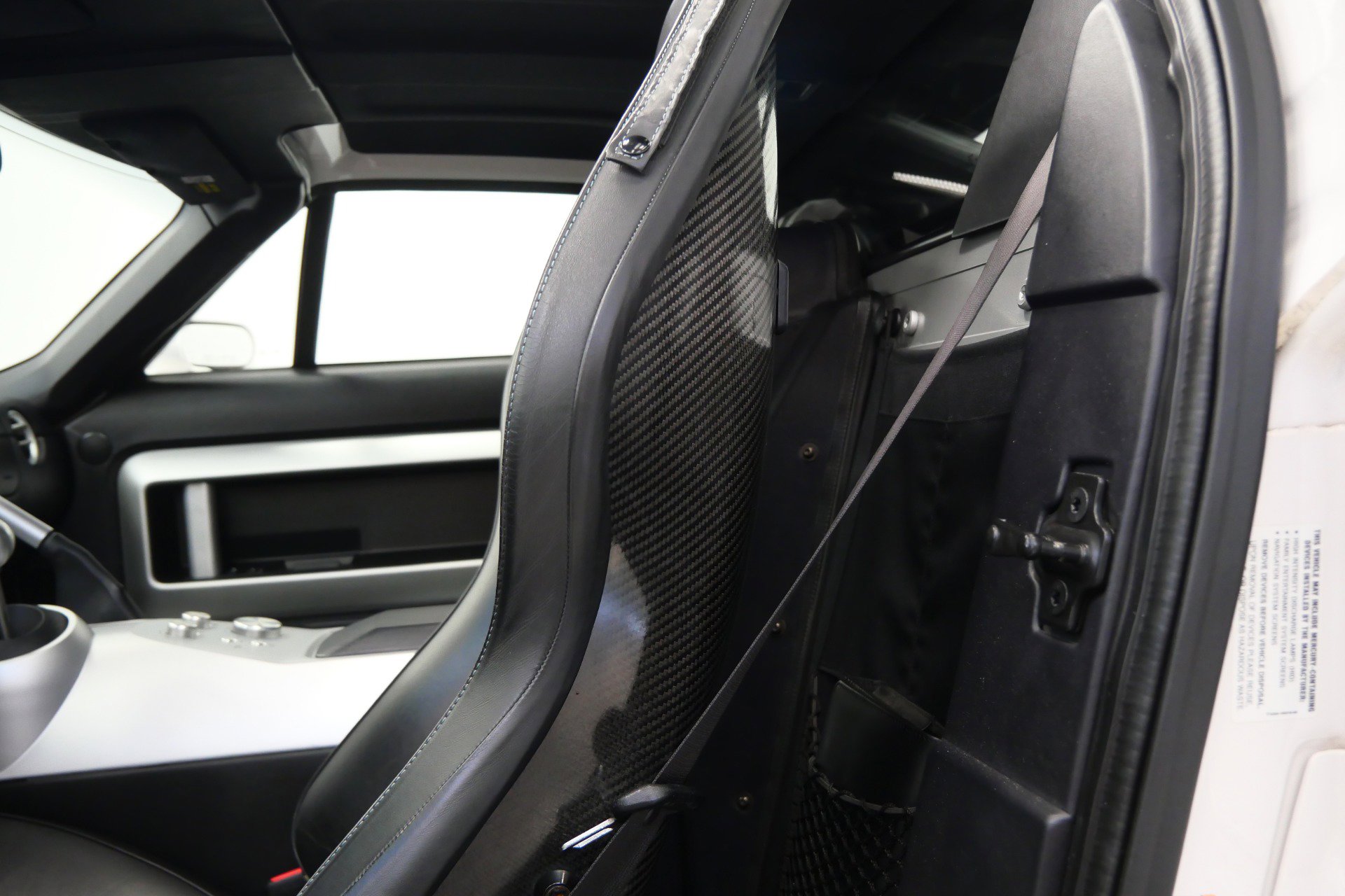 Used 2005 Ford GT image 30