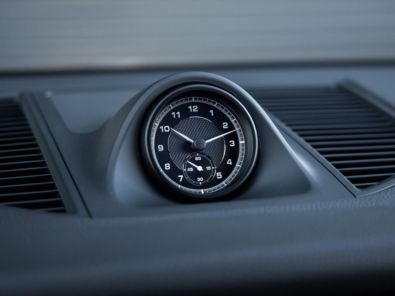 Certified 2026 Porsche Macan image 32