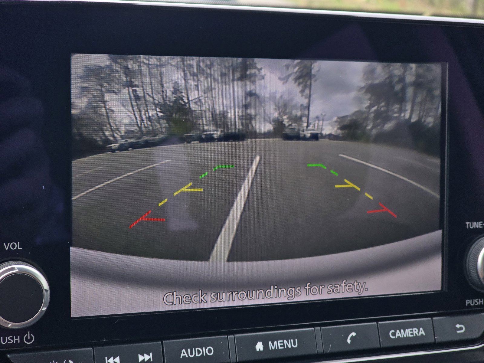 Used 2025 Nissan Pathfinder SV image 18