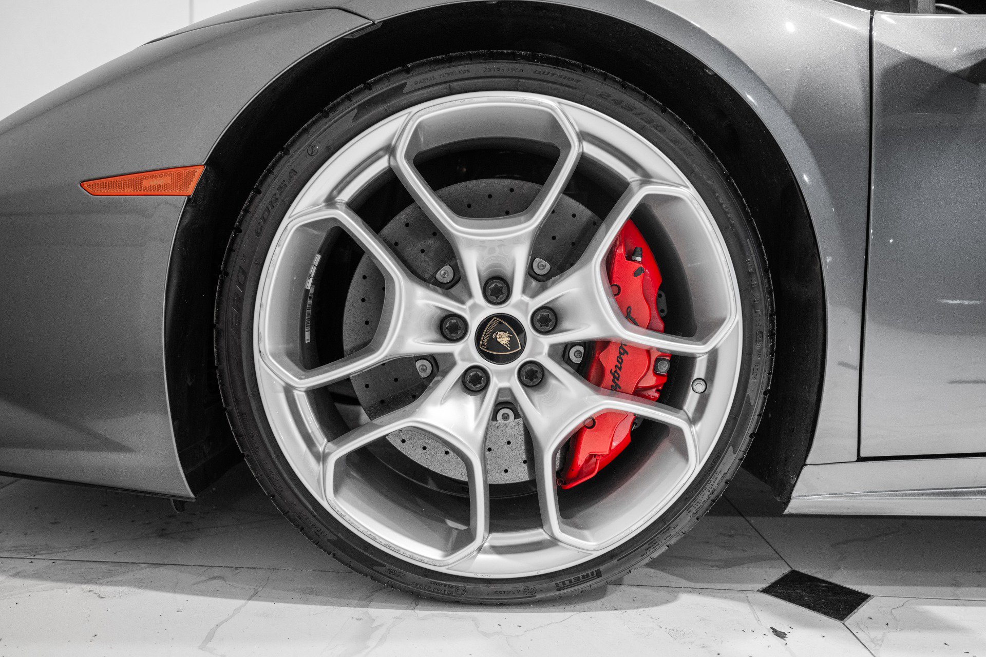 Used 2016 Lamborghini Huracan LP 610-4 image 13