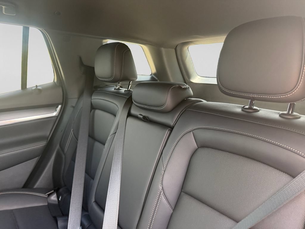 New 2027 GMC Terrain Elevation w/ Elevation Premium Package AWD/4WD image 32