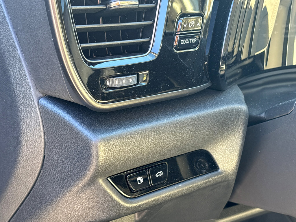 Used 2025 Lexus NX 300h AWD w/ Accessory Package (K3) image 19