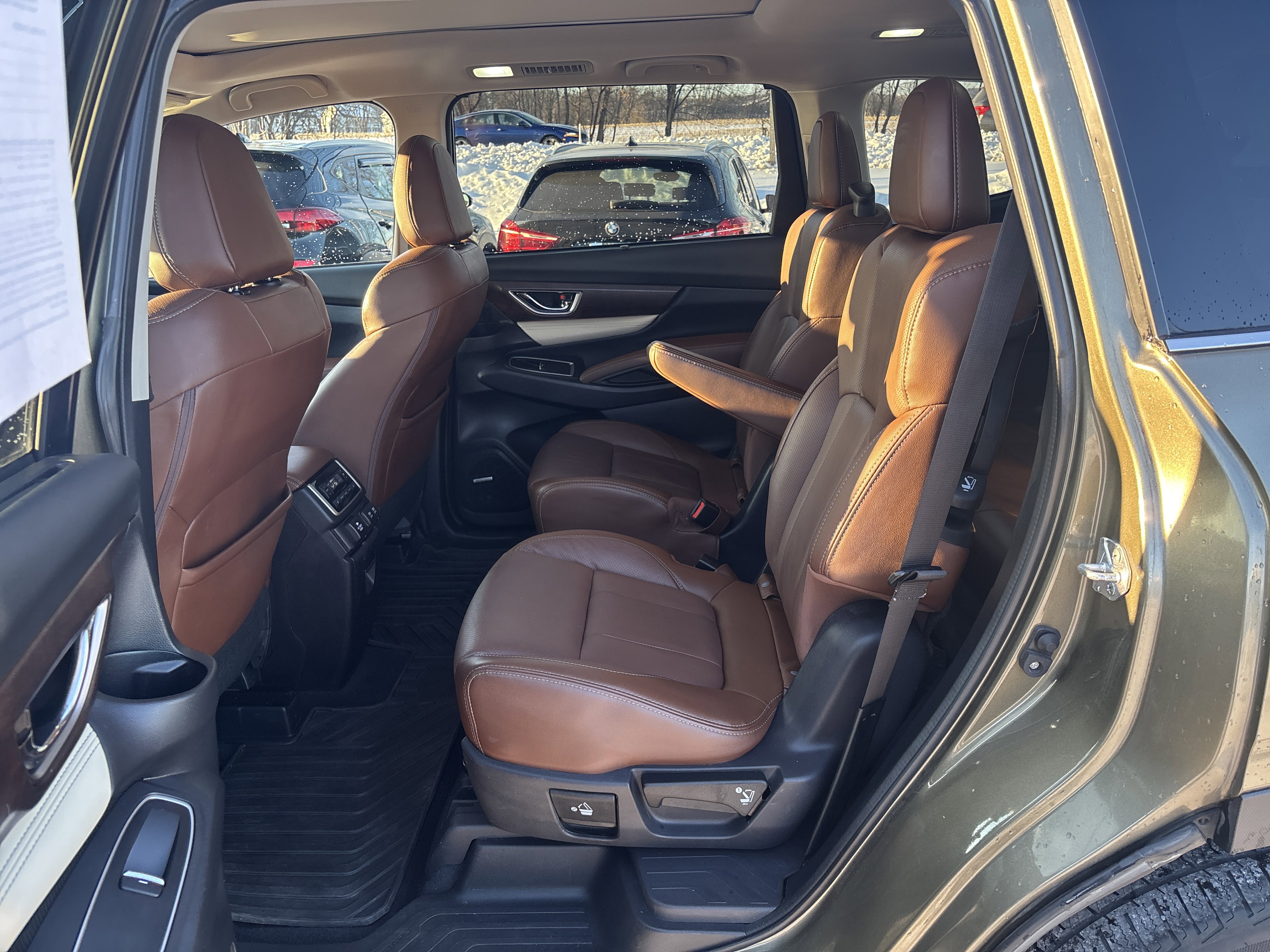 Used 2022 Subaru Ascent Touring w/ Popular Package #2A image 9