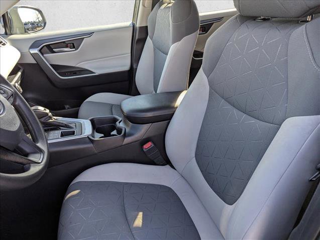 Used 2021 Toyota RAV4 XLE image 22