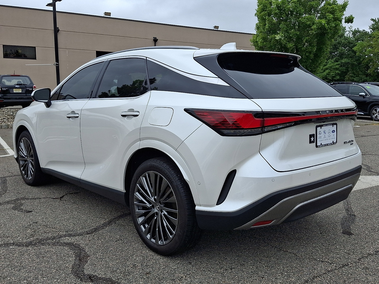 Certified 2025 Lexus RX 450h AWD w/ Convenience Package image 4