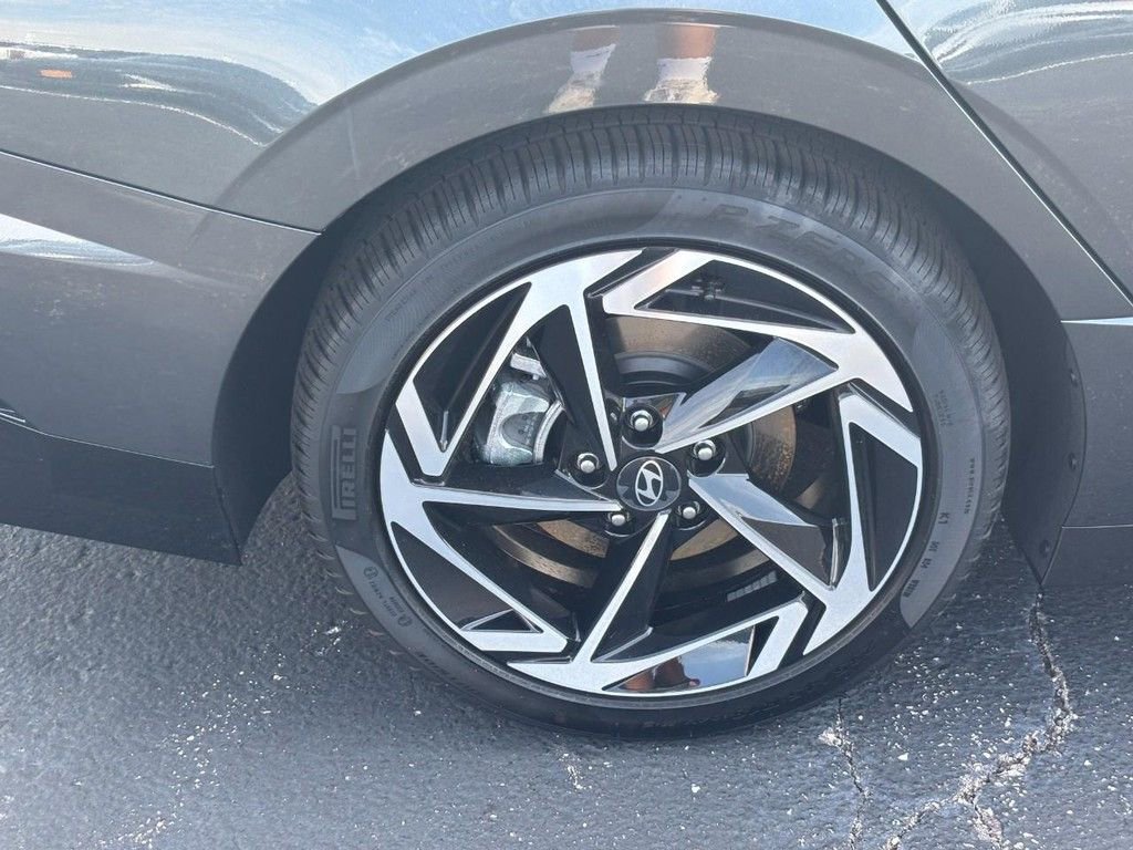 New 2025 Hyundai Sonata SEL FWD image 4