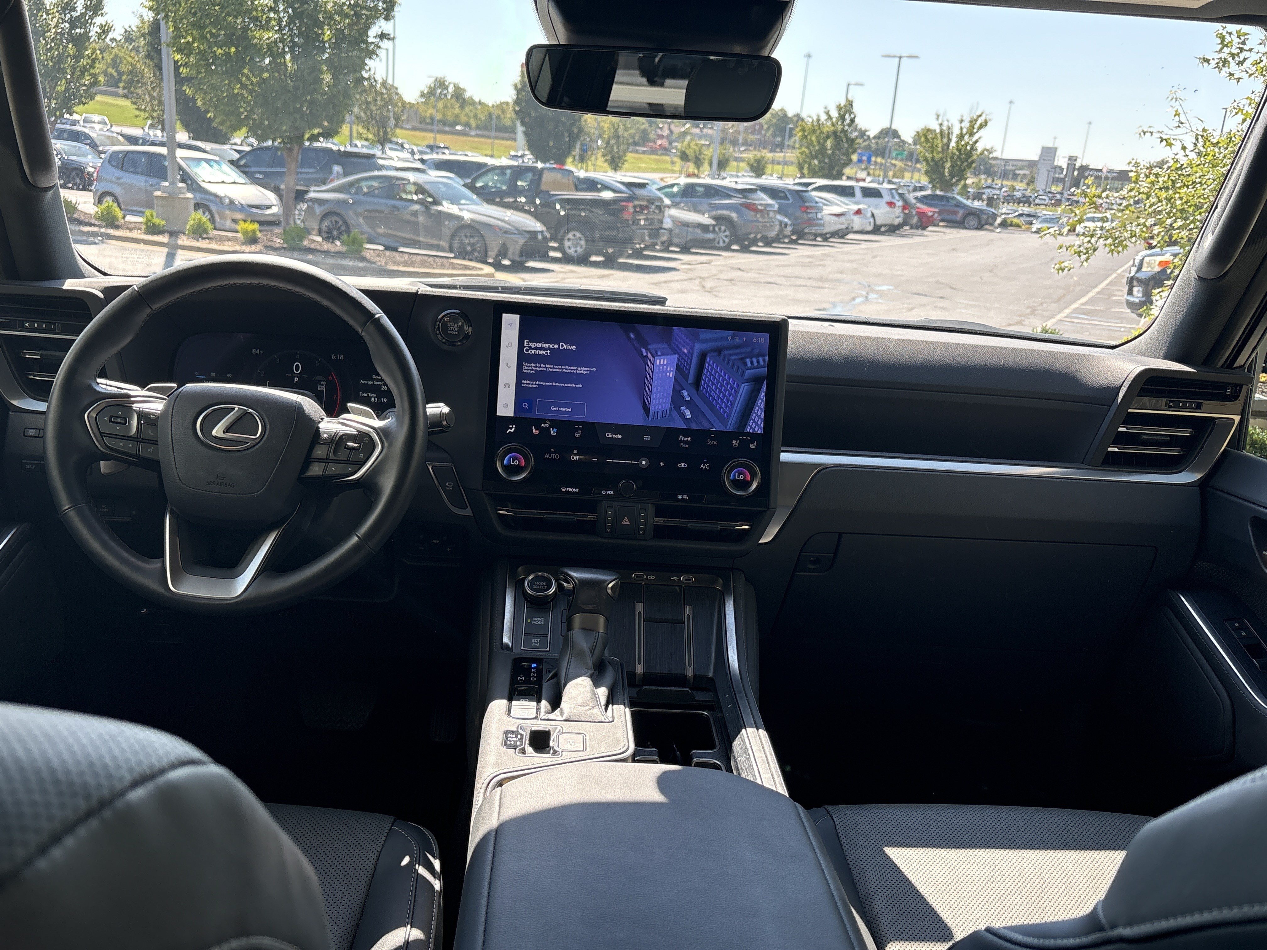 Used 2024 Lexus GX 550 w/ Accessory Package (2T) AWD/4WD image 19