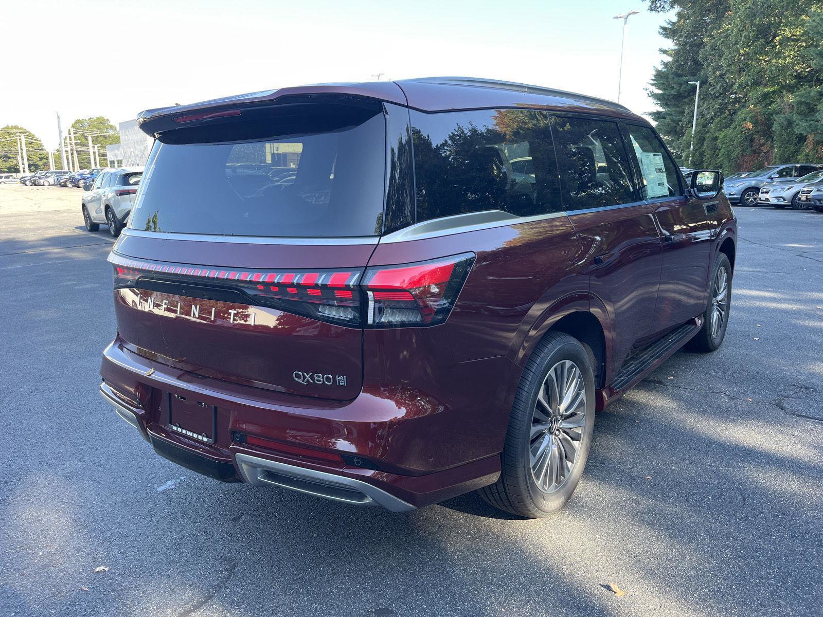 New 2026 INFINITI QX80 Luxe w/ Cargo Package image 3