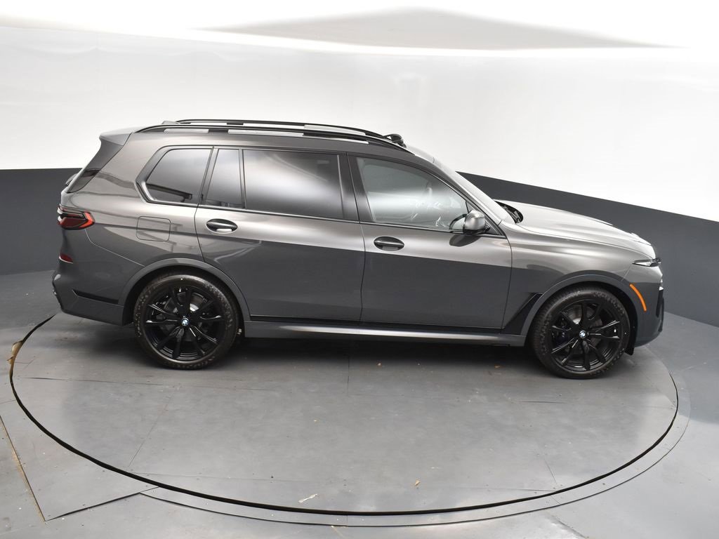 New 2026 BMW X7 xDrive40i w/ Executive Package image 38