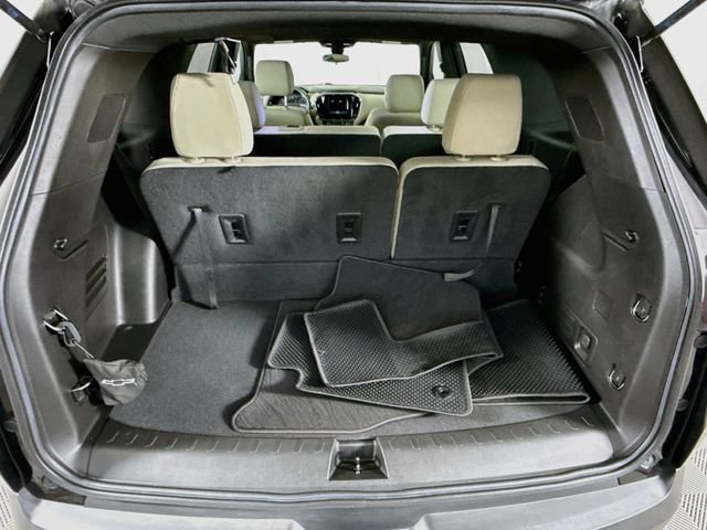Used 2023 Chevrolet Traverse LS w/ LPO, Cargo Package FWD image 25