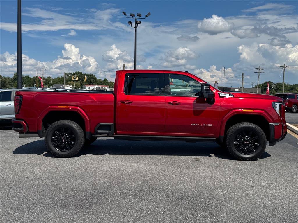 Used 2024 GMC Sierra 2500 AT4 w/ AT4 Premium Plus Package AWD/4WD image 2