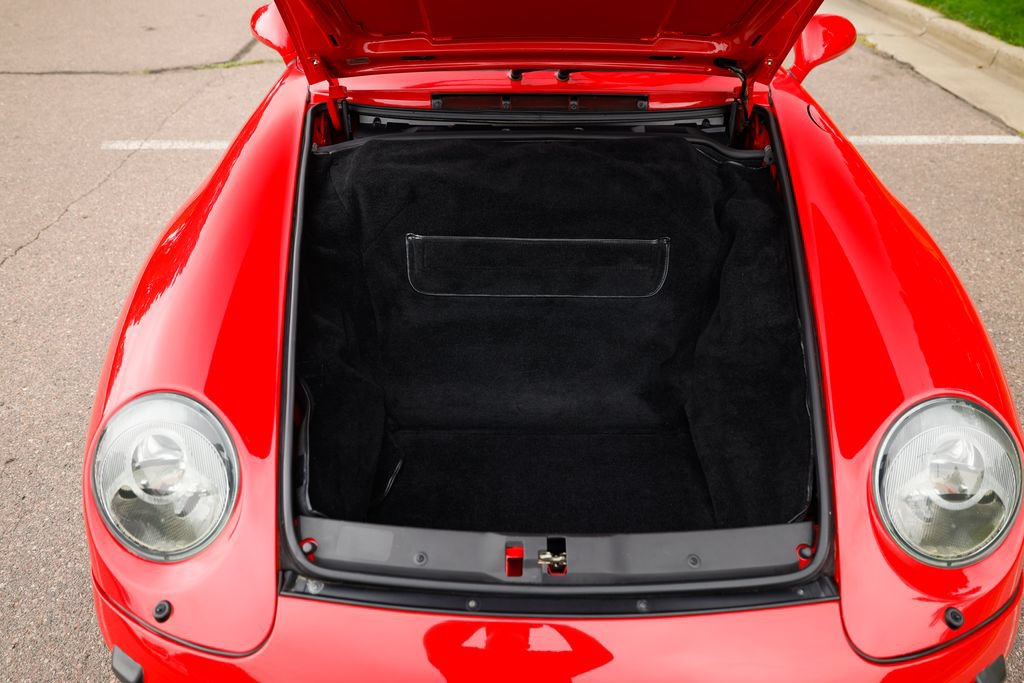 Used 1995 Porsche 911 Carrera RWD image 8