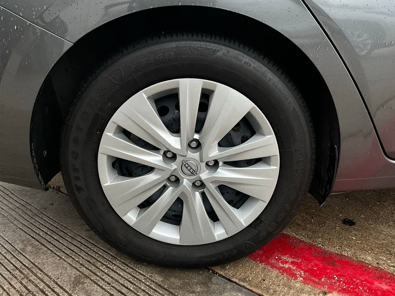 Used 2025 Nissan Sentra S image 9