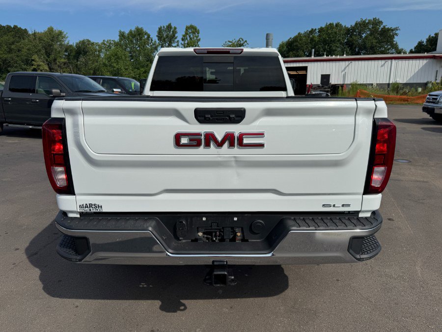 Used 2022 GMC Sierra 2500 SLE w/ SLE Value Package; image 4