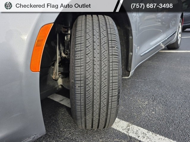 Used 2018 Chrysler Pacifica Limited image 14