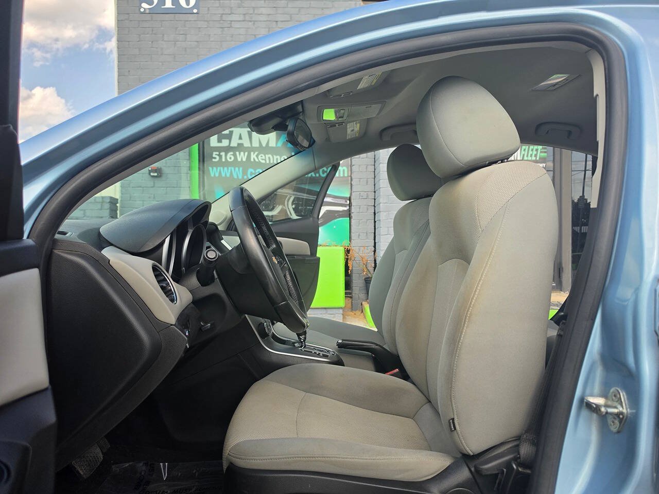Used 2011 Chevrolet Cruze LT FWD image 19