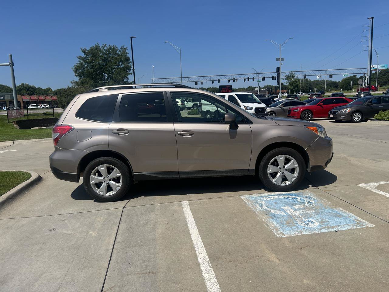 Used 2016 Subaru Forester 2.5i Premium w/ All-Weather Package AWD/4WD image 5