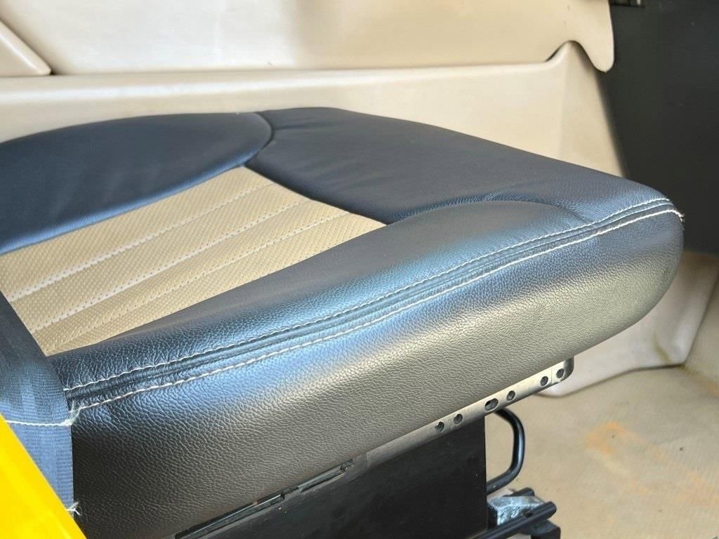 Used 1999 HUMMER H1 Open Top image 11