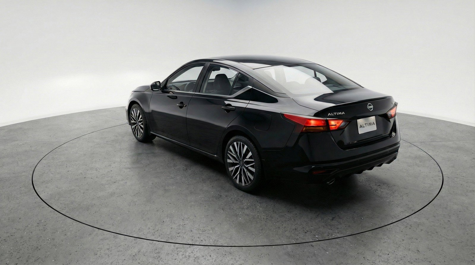 Used 2025 Nissan Altima 2.5 SV image 6