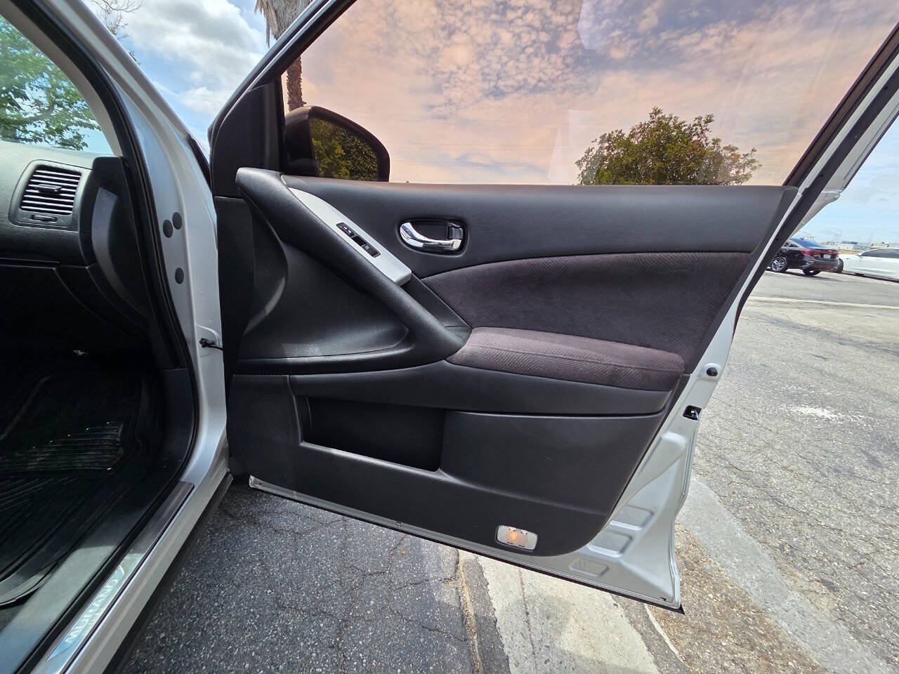 Used 2014 Nissan Murano SV w/ Value Package FWD image 39