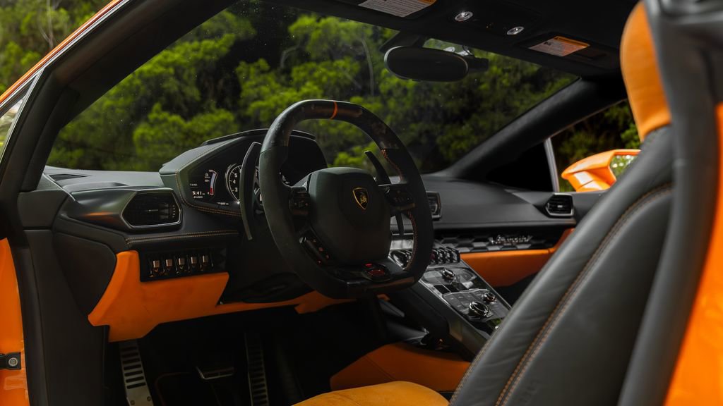 Used 2015 Lamborghini Huracan LP 610-4 image 45