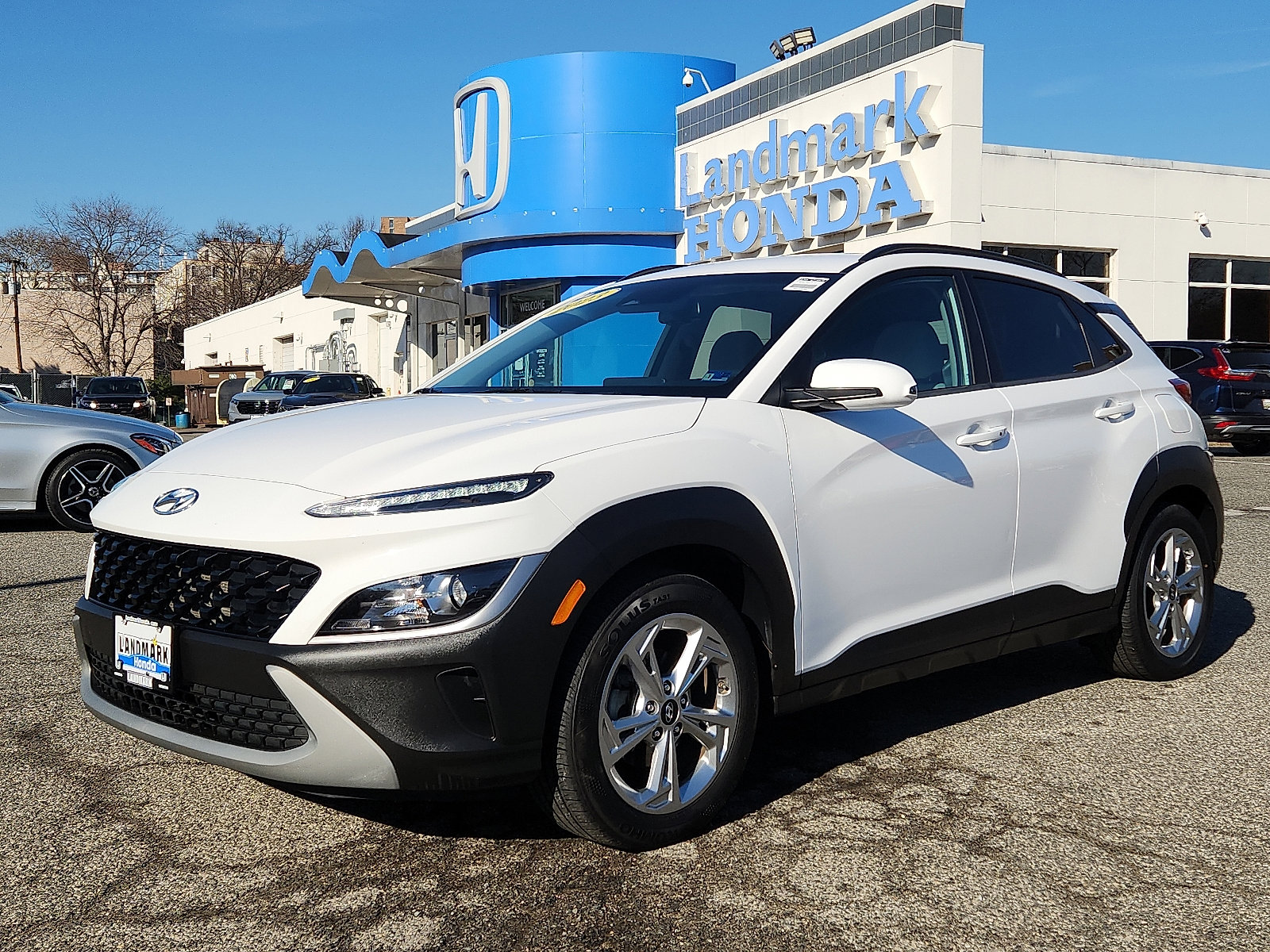Used 2023 Hyundai Kona SEL image 1