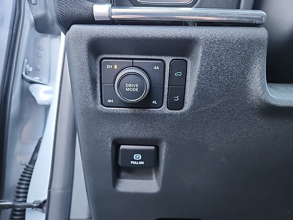 Used 2025 Ford Expedition Platinum AWD/4WD image 26